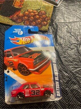 Hot Wheels Faster Than Ever '12 Datsun Bluebird 510 Red A6